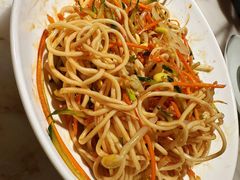 鸡丝凉面-初蓉丨遇见新川菜(亲贤街荣耀店)