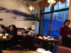 大堂-华盛园卷子王农家菜水库鱼