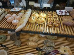 -焙丽拾光(麦凯乐直营店)