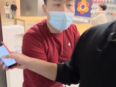 -Apple零售店(华贸购物中心店)