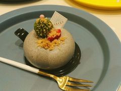 -Dulcet Cakes & Sweets