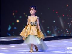 -翎秀服装模特