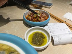 -灵芝妹子海鲜米线(劳动公园店)