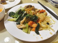 -然一素食餐厅(马利来广场店)