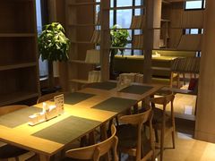 -西安大雁塔科技大学地铁站亚朵酒店