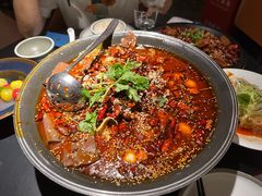 -麻六记(凤凰汇店)