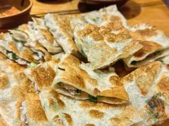 -苗阿哥酸汤牛肉火锅(体育场店)