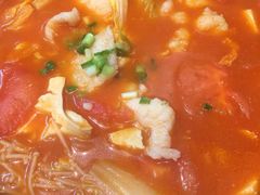-渝是乎酸菜鱼·川渝小炒(新世界百货望京店)