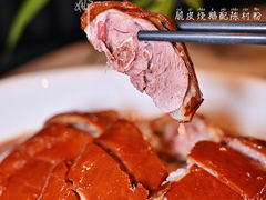 脆皮烧鹅配陈村粉-肥福排档(星光店)