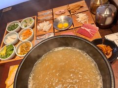 -银米·云南传统过桥米线(双廊黑金冠店)