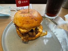 -必胜客(上海华谊新所店)