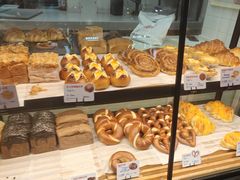 -红星前进面包牛奶公司(五道口购物中心店)