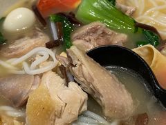 -蒙自源米线大王(东站店)
