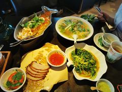 -大头虾越式风味餐厅(光明广场店)