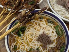 -云阿蛮云南生烫牛肉米线(奉贤路店)