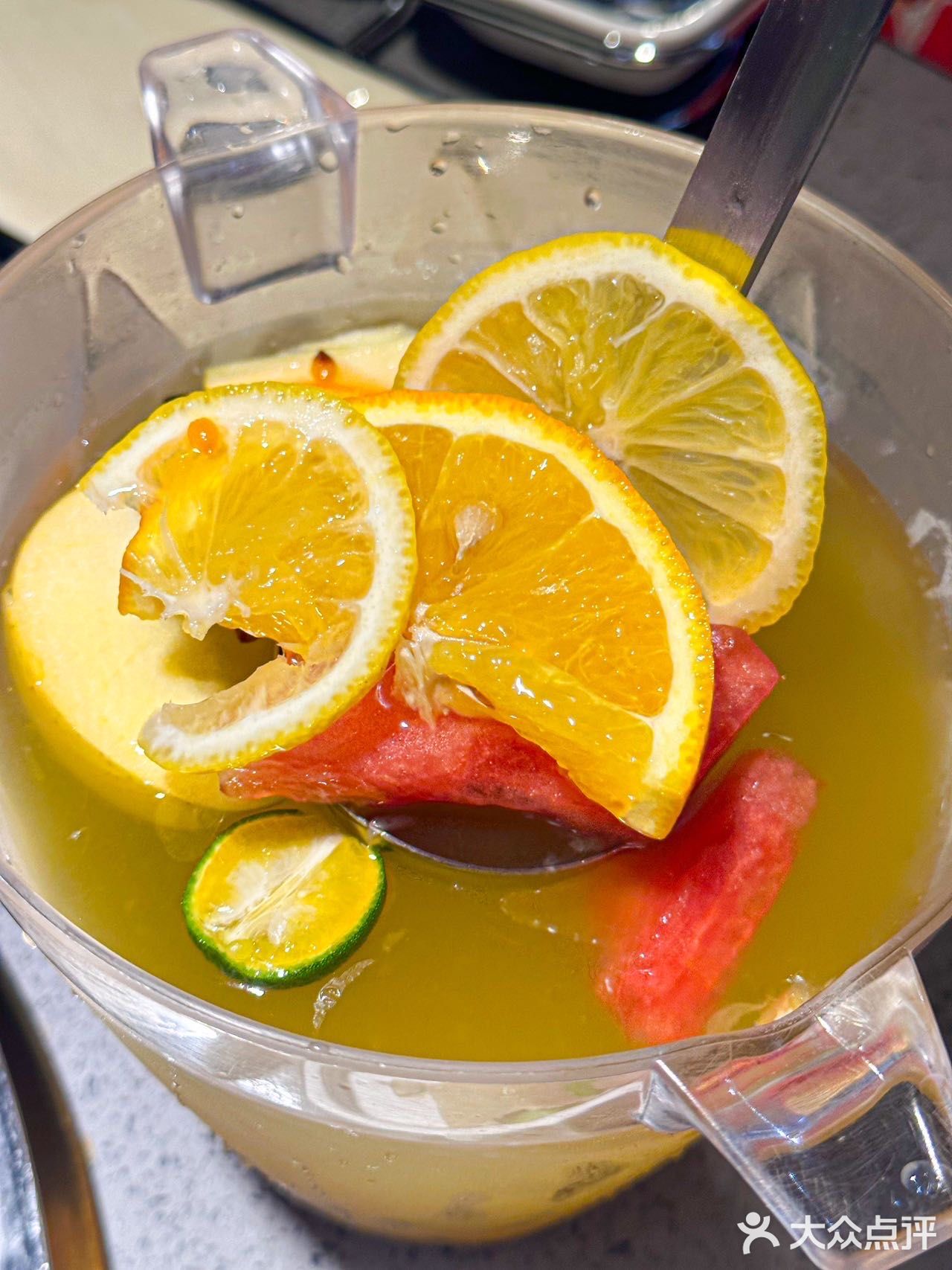 拾岁的每一道菜都很新鲜。量大实惠，团个双人餐三个人都够