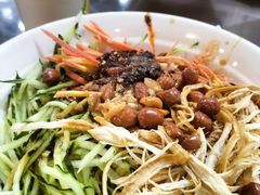 -牛一嘴·兰州牛肉面·大盘鸡(财富中心店)