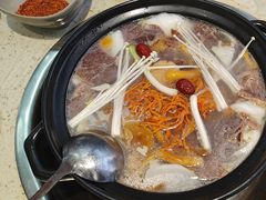 -九寨沟特色牦牛肉汤锅