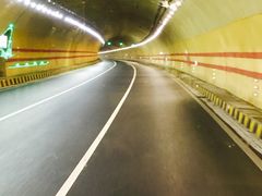 -峡谷浮石林景区