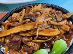 铁板牛柳海中鲜-香融府·烤鸭·家常菜(马家堡路店)