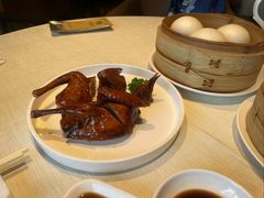 脆皮烧顶鸽-御宝轩(益丰·外滩源店)