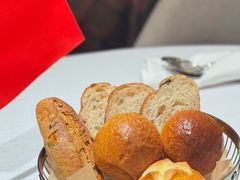 -马克西姆俄罗斯餐厅(通亚街店)