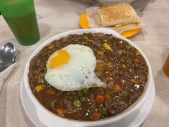 焗免治牛肉饭-喜莲咖啡