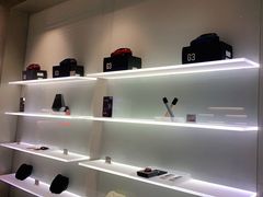 -小鹏汽车体验中心(苏州龙湖狮山天街店)