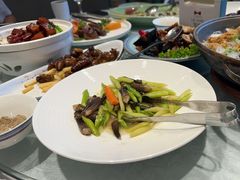 -海派美食·家宴海鲜青岛菜·石锅鲽鱼头(东方城店)