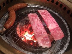 -山川小町·极番烧肉(新地假日广场店)