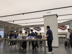 -华为授权体验店(中山公园来福士)