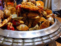 麻辣醉八仙-东来菜馆•手抓海鲜家常菜•海鲜锅贴(鸽子窝店)