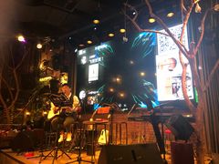 -胡桃里音乐酒馆(环亚凯瑟琳广场店)