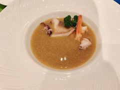 -香格里拉鱼跃地中海西餐厅·牛排披萨