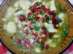 -鲁班小馆(政四街店)