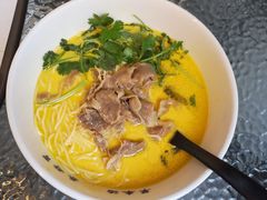 经典酸辣汤雪花肥牛面-和府捞面(壹方天地店)
