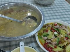 -卢六川汤肉(南方花园店)