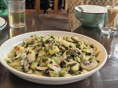 -芦茨金富饭庄·25年老字号·专做稻草鸡