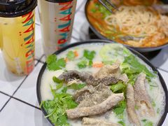 -肥汁米蘭香港米线(长宁来福士店)