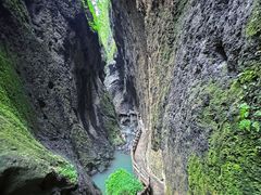 -龙水峡地缝景区