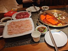 -小天鹅火锅·一线江景洪鼎旗舰店(洪崖洞店)