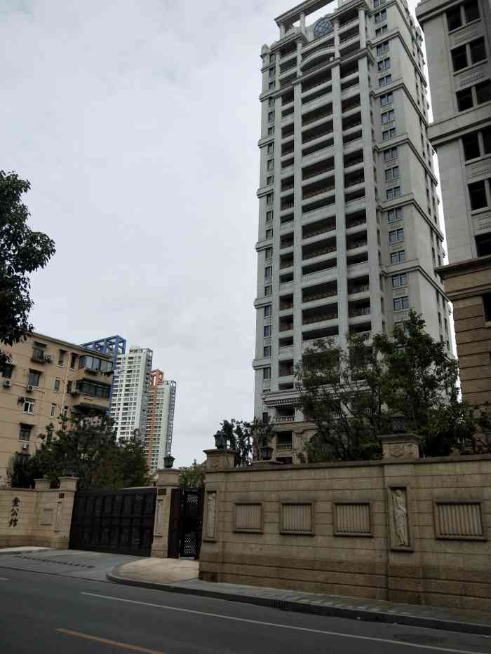 壹公馆-"这个楼盘从2010年开始建设,到现在至今."-大众点评移动版