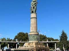 -人民防洪胜利纪念塔