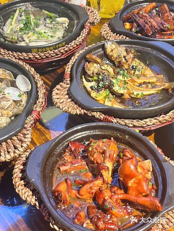 心心念念的砂锅焗海鲜终于吃到了