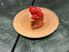 椰子草莓蛋糕-BAKER&SPICE(环贸店)