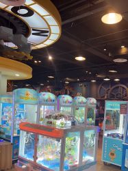点击看大图 -卡通尼乐园(五彩世界店)