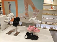 -hotwind热风(丽影广场店)