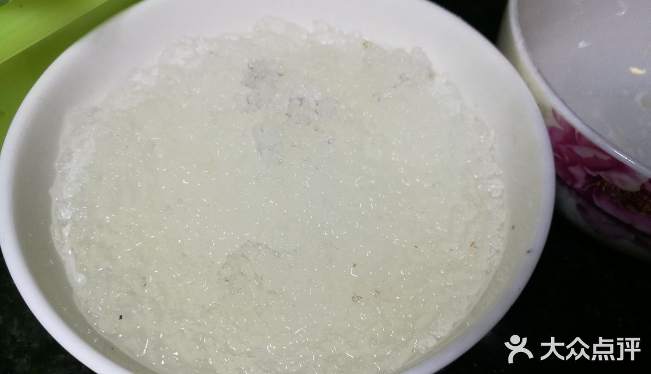 满满胶原蛋白——桃胶皂角米炖银耳