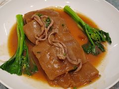 鲍汁鱼肠焖柚皮-德云居