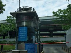 -百联中环购物广场-停车场